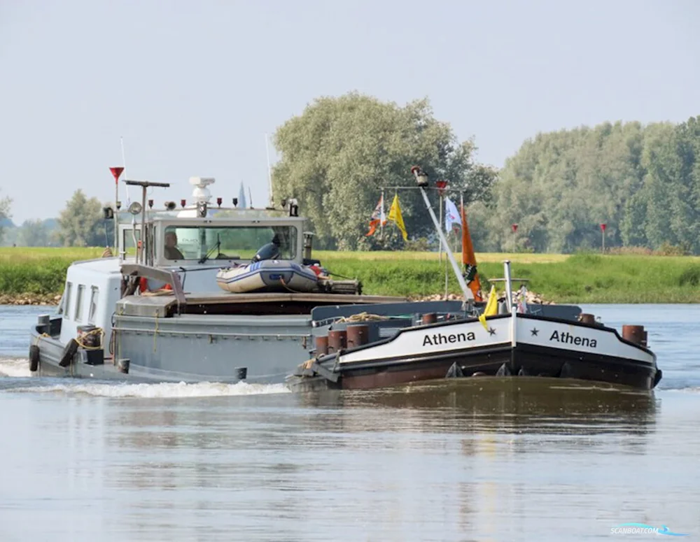 BoatPhoto.alt