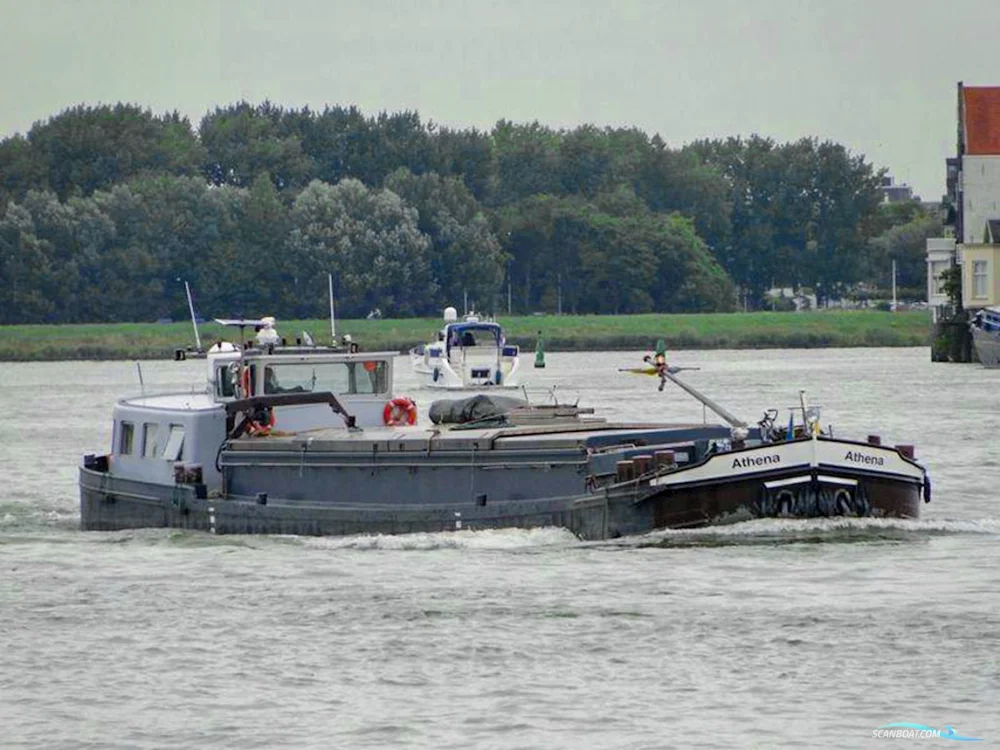 BoatPhoto.alt