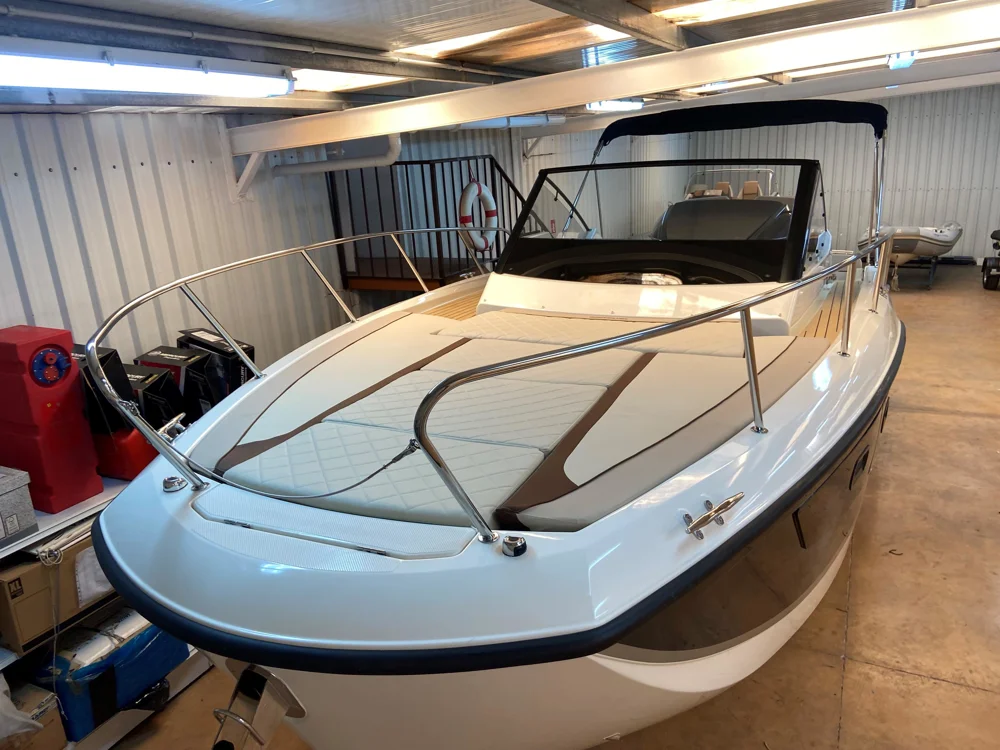 BoatPhoto.alt