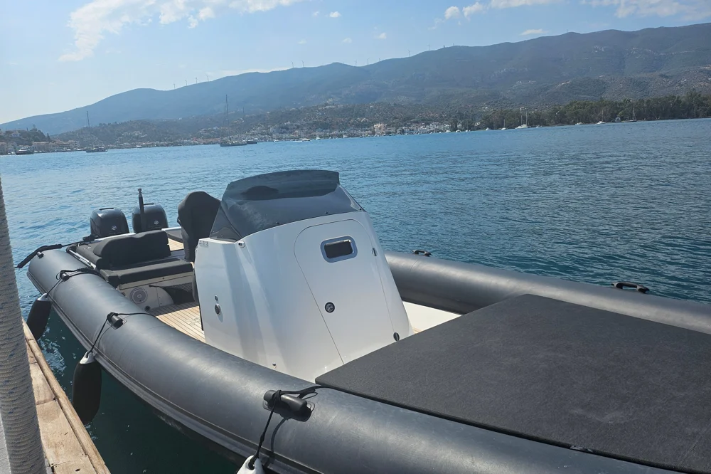 BoatPhoto.alt