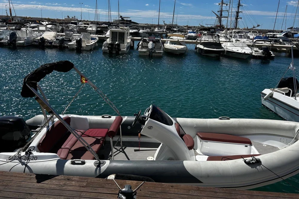 BoatPhoto.alt