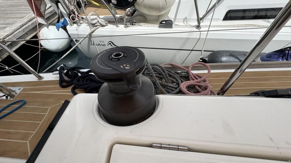 BoatPhoto.coverAlt