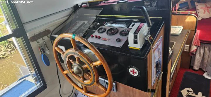 BoatPhoto.alt