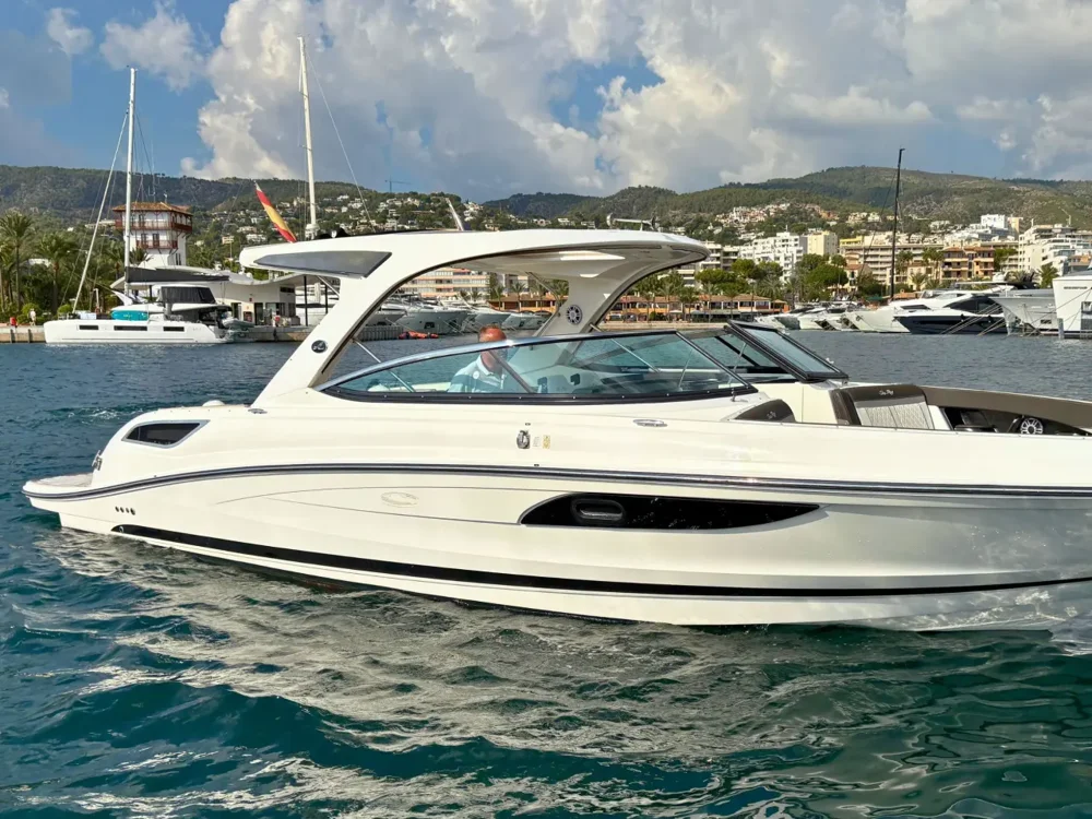 BoatPhoto.coverAlt