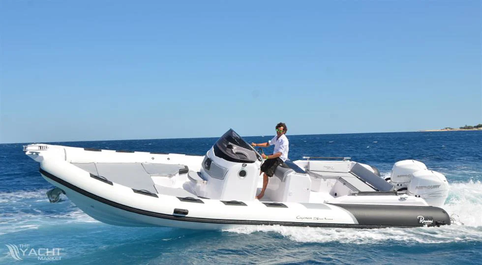 BoatPhoto.coverAlt