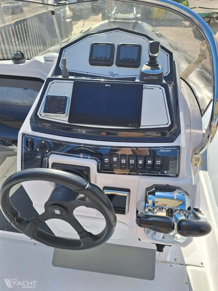 2020 Cayman Yachts 31 SPORT TOURING for sale in Palma, Spain, photo 4 of 5