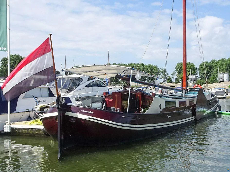 BoatPhoto.alt