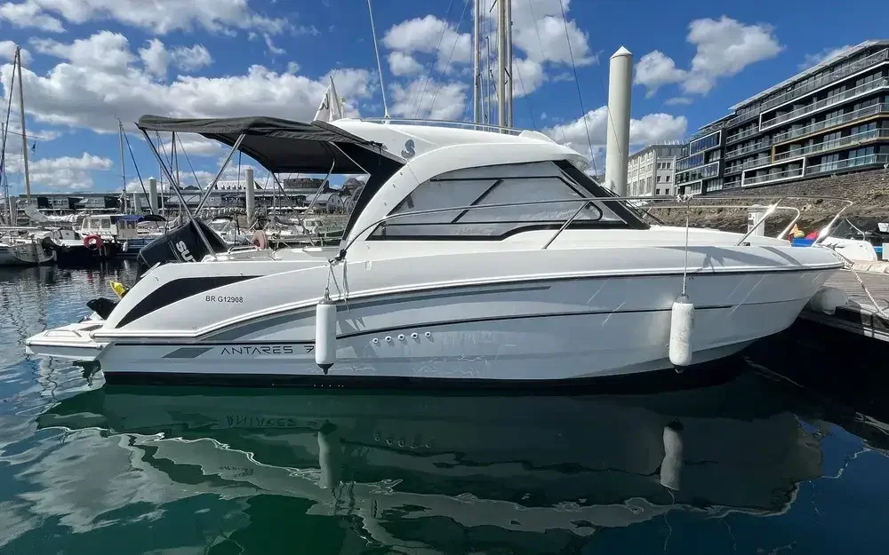 BoatPhoto.coverAlt