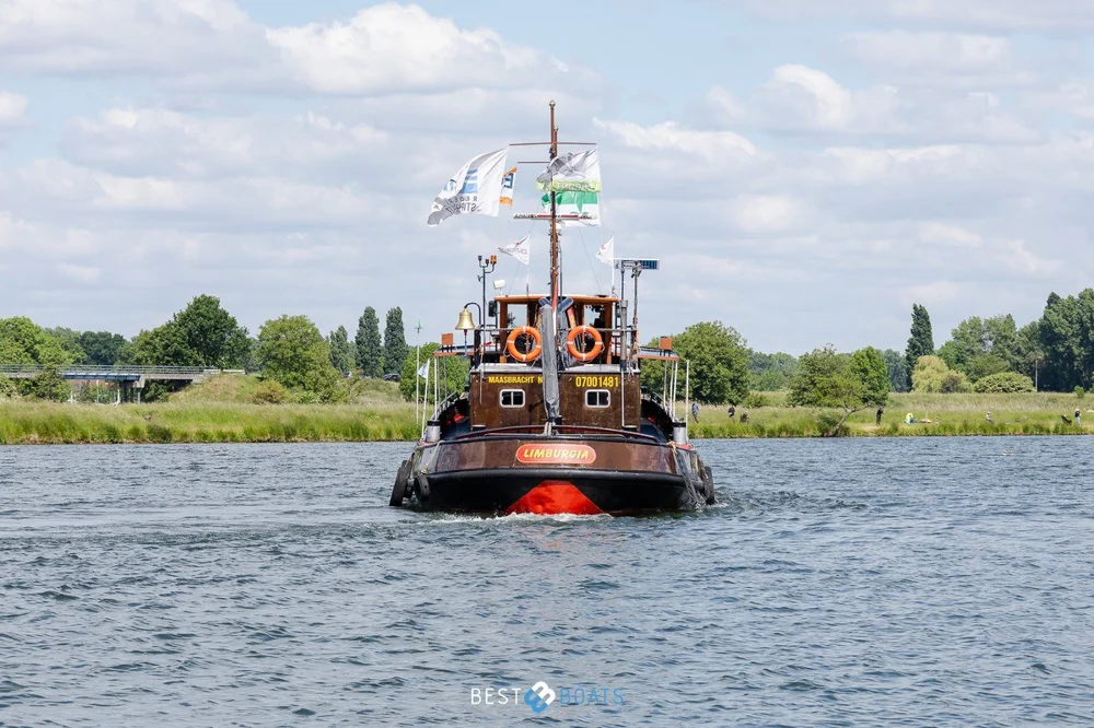 BoatPhoto.alt