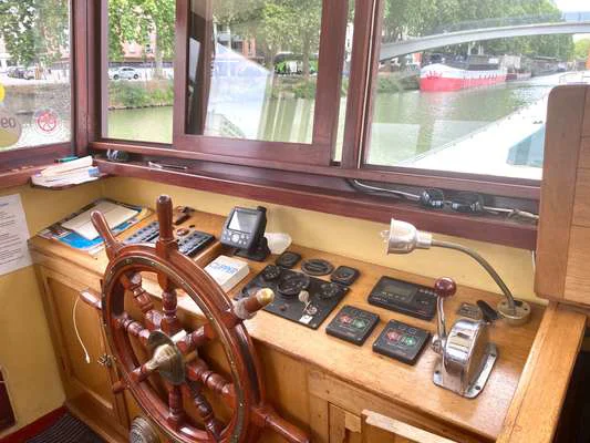 BoatPhoto.alt