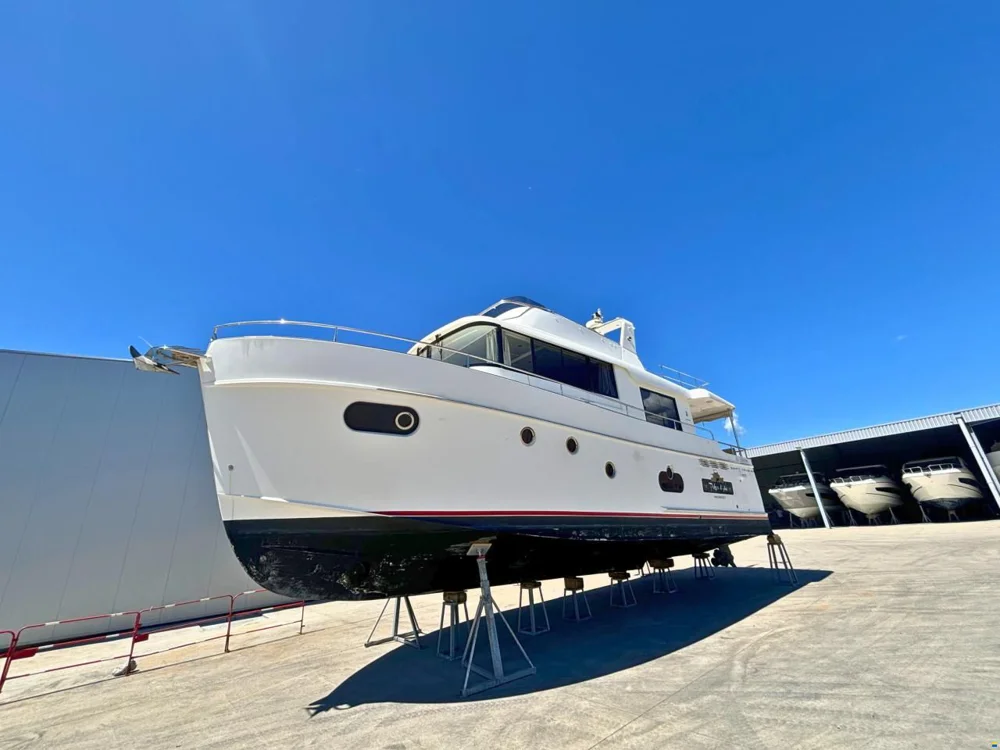 BoatPhoto.coverAlt