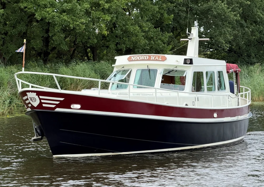 BoatPhoto.coverAlt