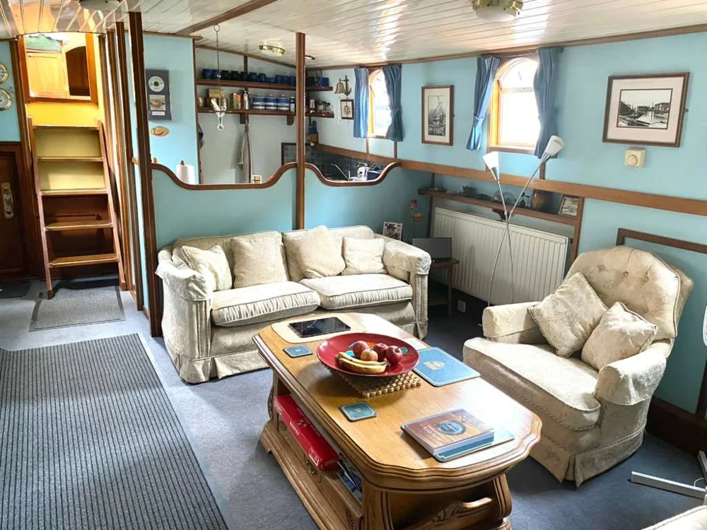 BoatPhoto.alt