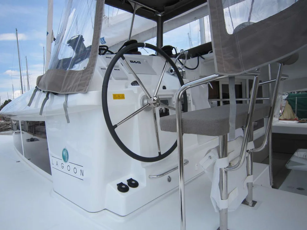 BoatPhoto.alt