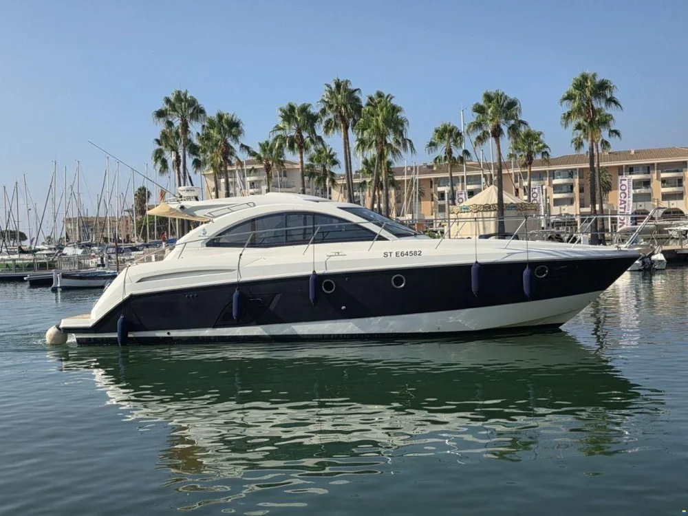 BoatPhoto.coverAlt
