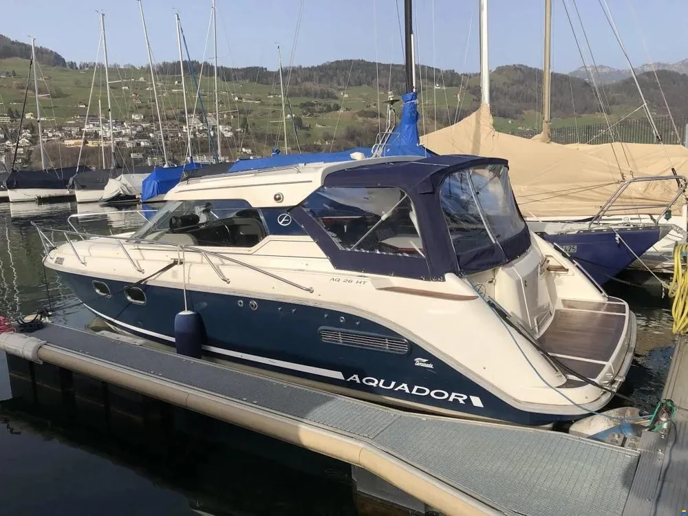 BoatPhoto.coverAlt
