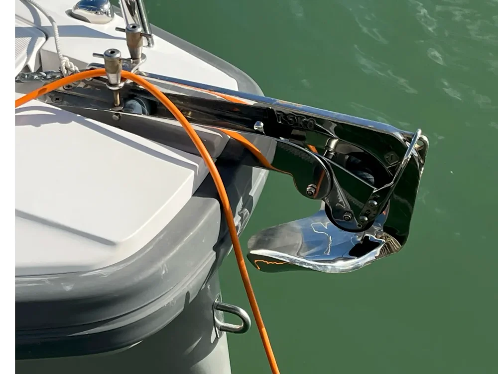 2018 Axopar Boats OY 28 Aft Cabin for sale in Bembridge, United Kingdom, photo 4 of 5