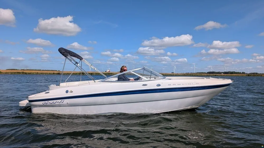 BoatPhoto.coverAlt