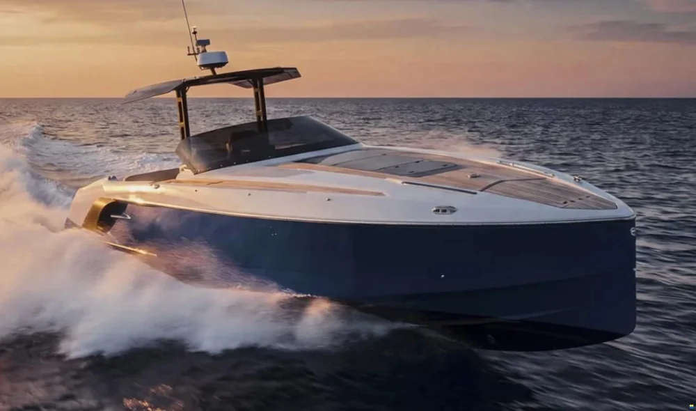 BoatPhoto.coverAlt
