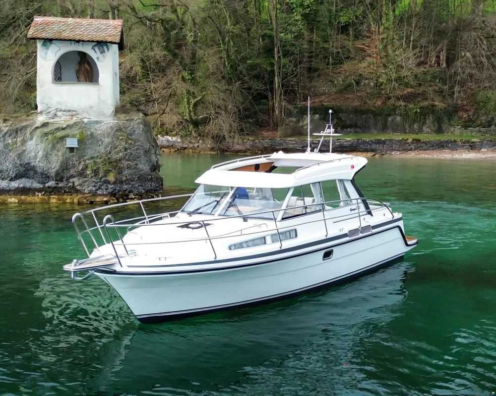 BoatPhoto.coverAlt