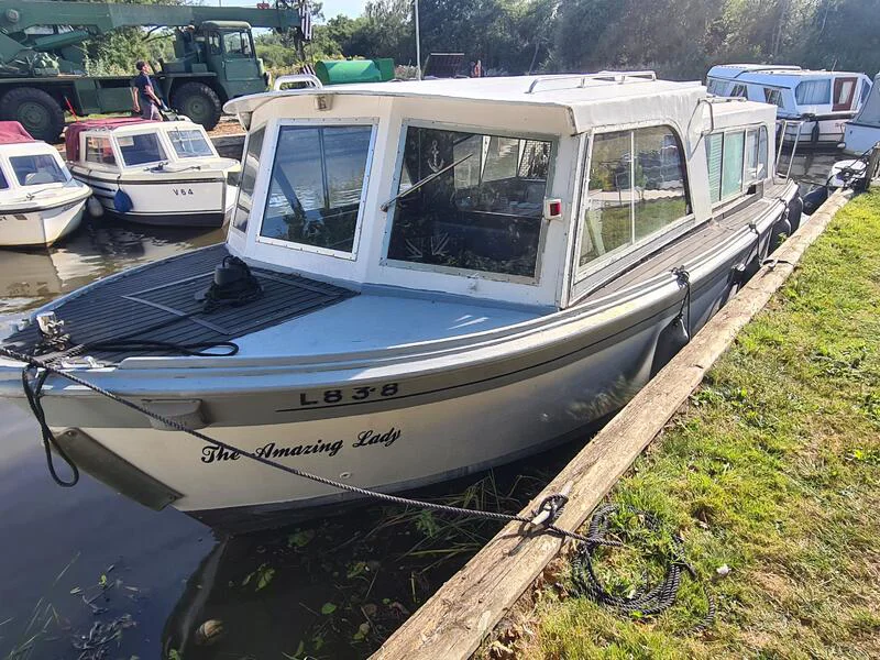 BoatPhoto.coverAlt