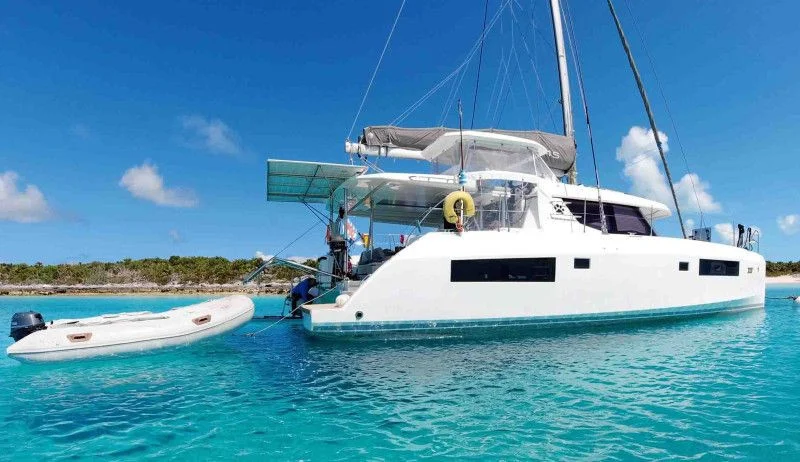 BoatPhoto.coverAlt