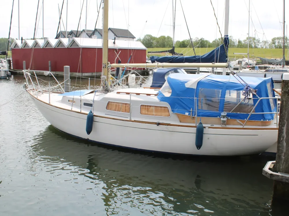 BoatPhoto.coverAlt