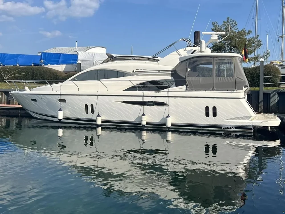 BoatPhoto.coverAlt
