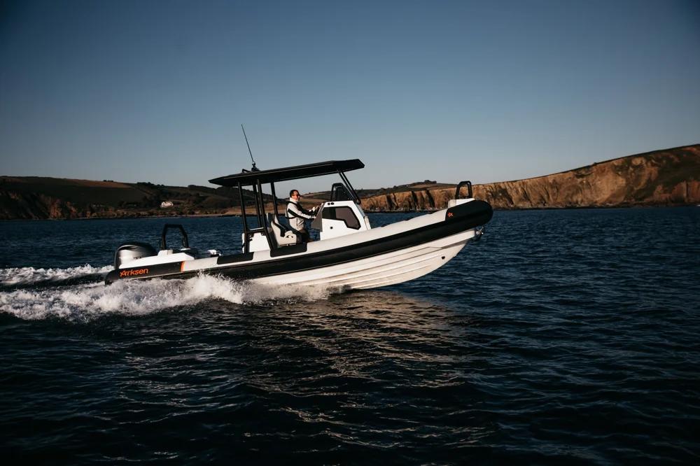 BoatPhoto.coverAlt