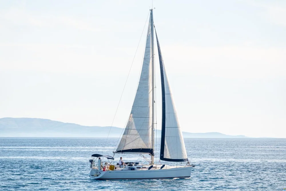 BoatPhoto.coverAlt