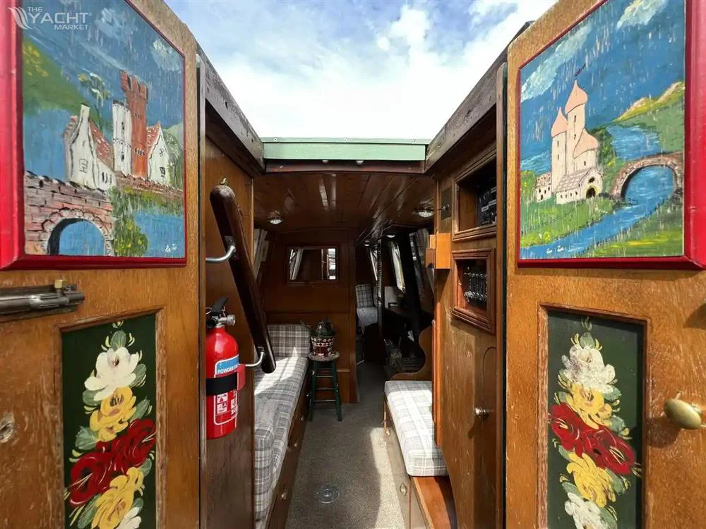 BoatPhoto.alt